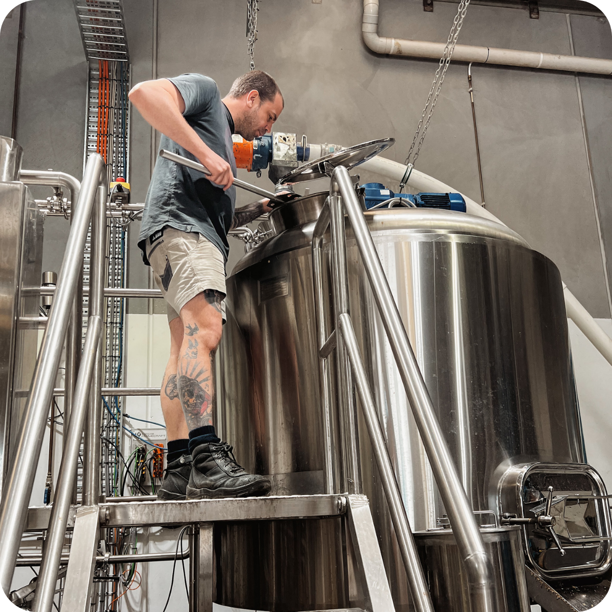 *Big Hop Bomb Brewery Tour™